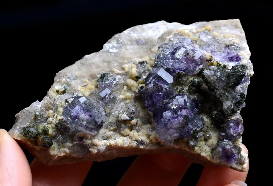 100.6g Newly DISCOVERED RARE CUBE PURPLE FLUORITE MINERAL SAMPLES /YaoGang Xian