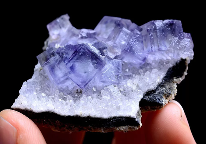 27g  MUSEUM COLLECTION NEWLY DISCOVERED RARE PURPLE FLUORITE MINERAL  SAMPLES