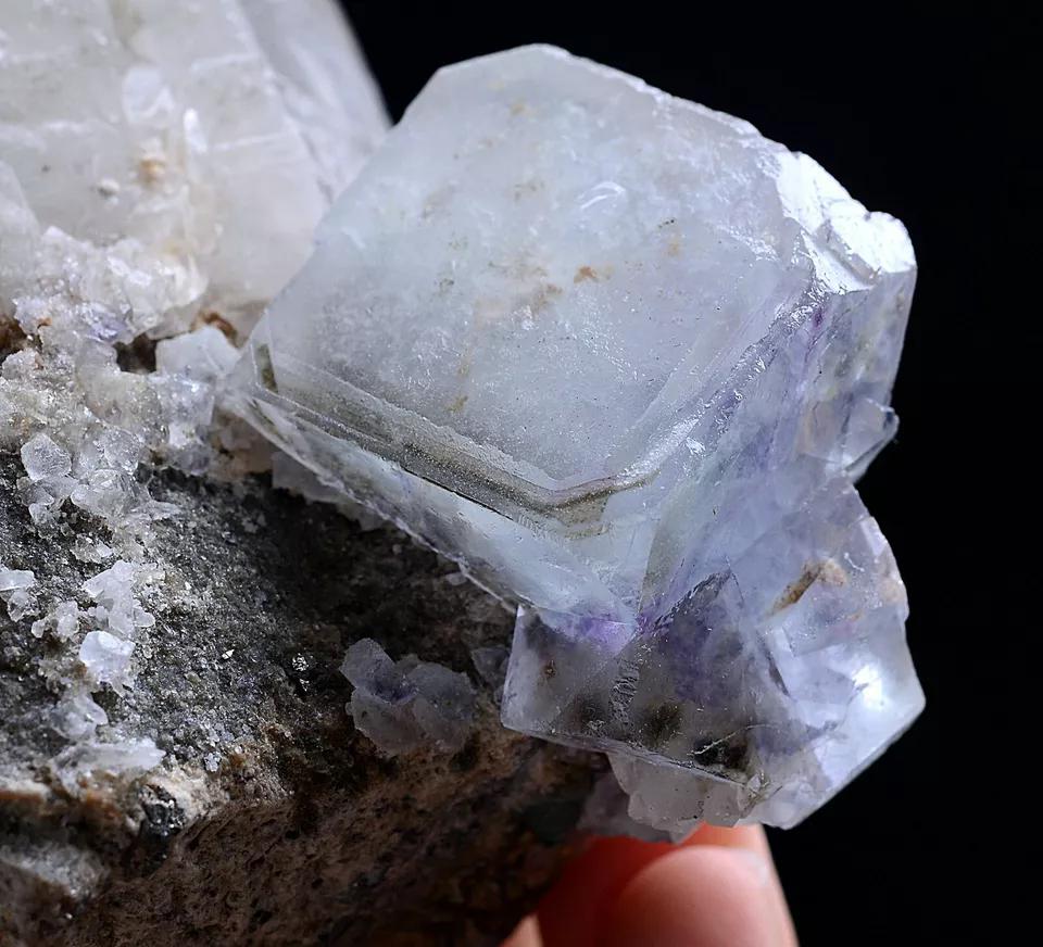 291gNatural Complete Purple Fluorite Crystal Mineral Specimen/Yaogangxian  China