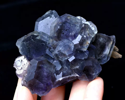 192.21g Newly DISCOVERED RARE PURPLE FLUORITE CRYSTAL MINERAL SPECIMEN/ China