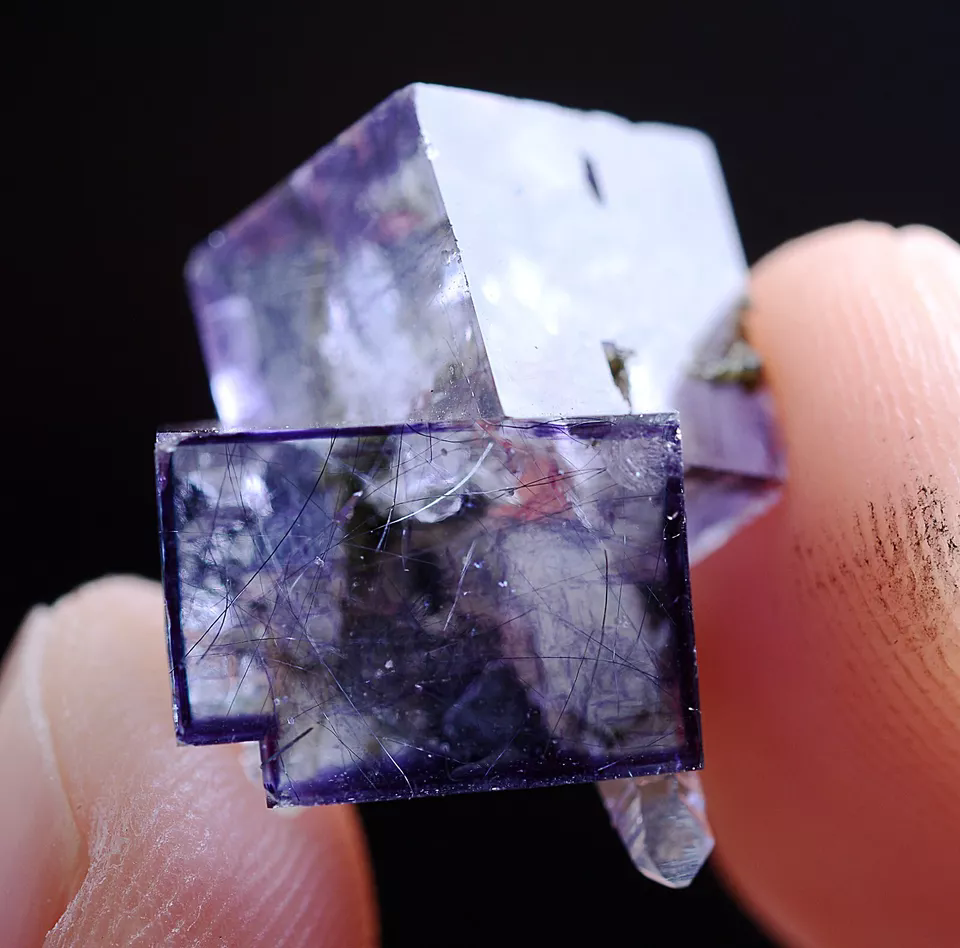 3.5gNatural Bismuthinite Purple FLUORITE  Crystal Mineral Specimen/ Yaogangxian