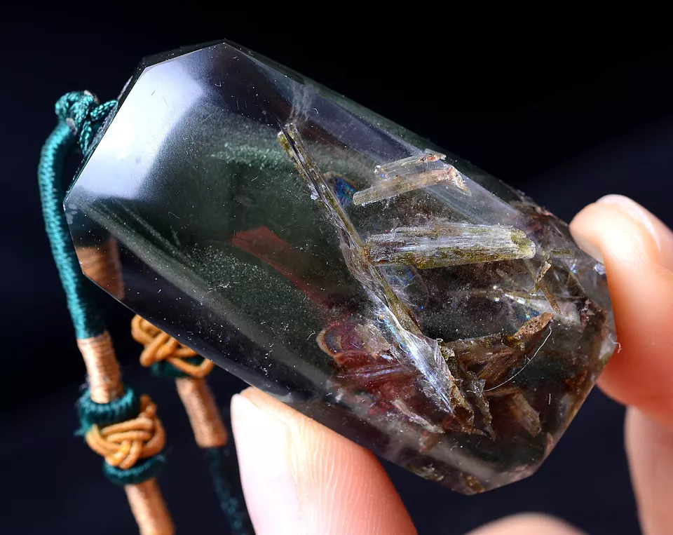 37.54gNatural Clear Green Ghost Phantom Quartz Crystal Pendant Healing Jewelry