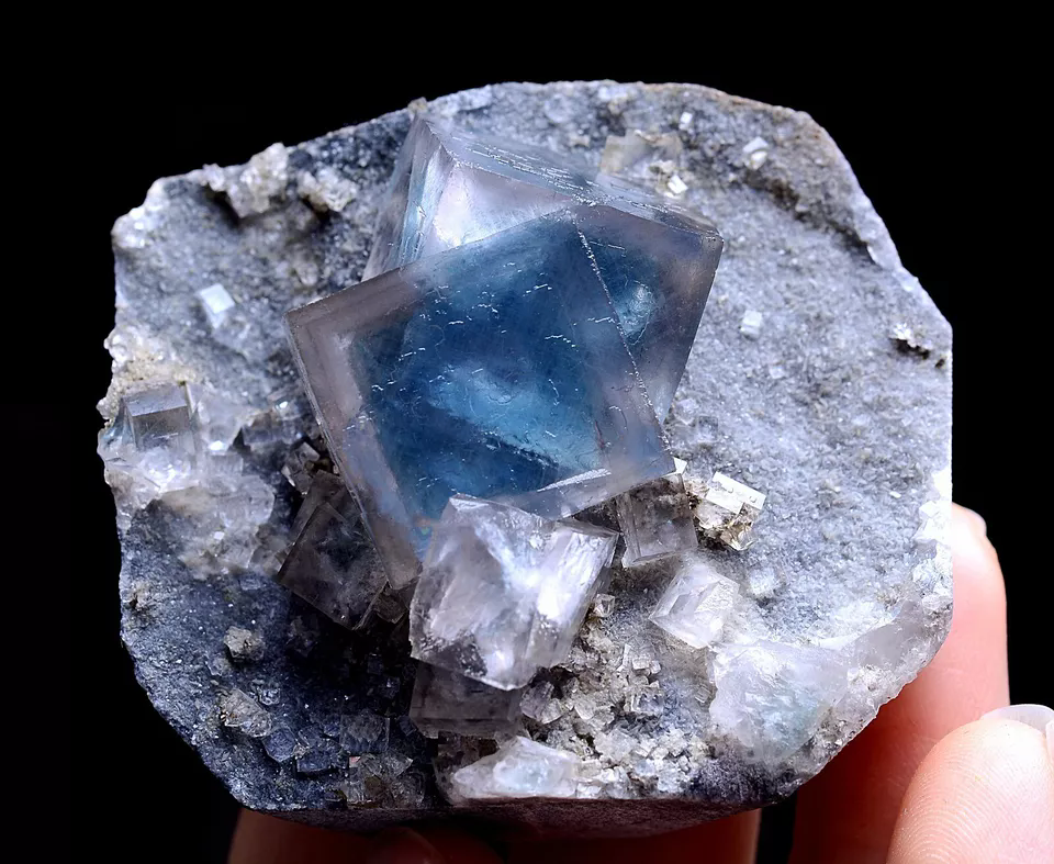 124g New Find Transparent Blue Cube Fluorite Crystal Cluster Mineral  Specimen