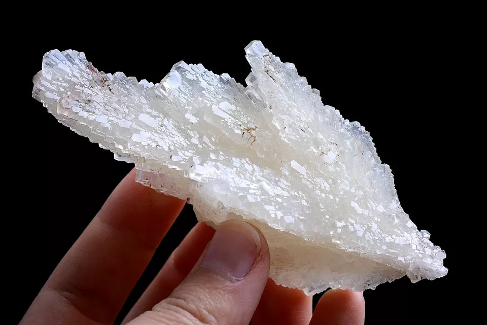 108g Natural Complete “Angel Wings” White Calcite Mineral Specimen/China