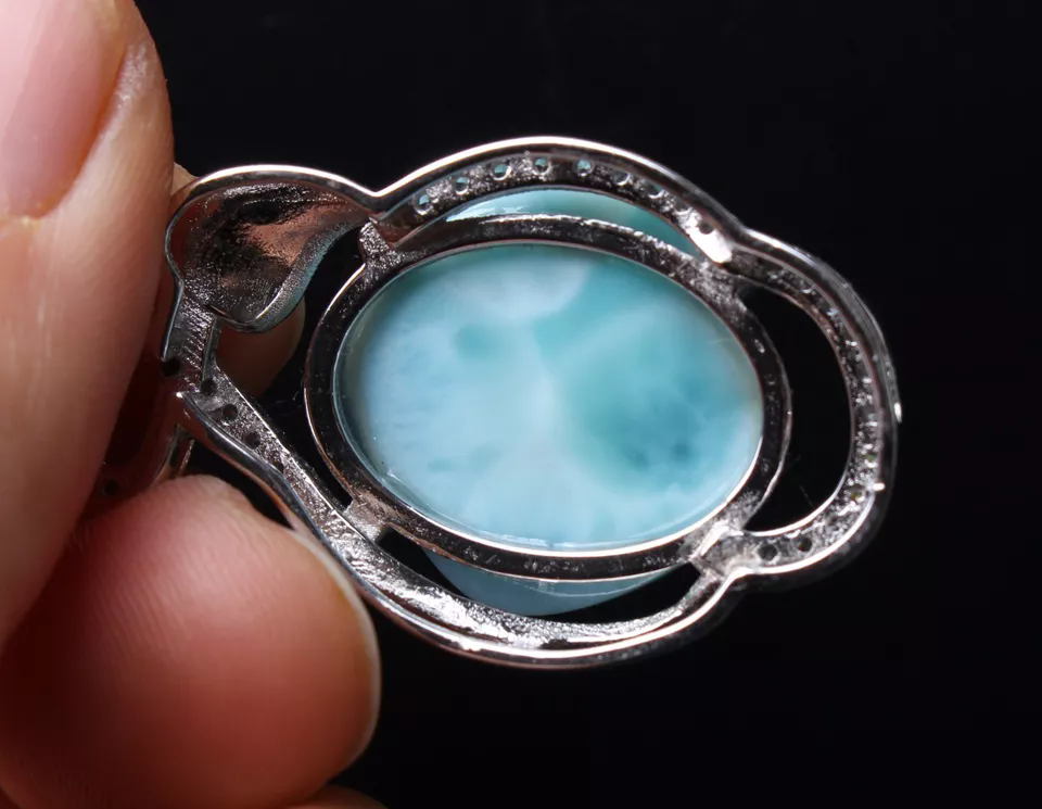 Beautiful Natural Blue Larimar Gemstone Woman Healing Pendant 18*18*10.5mm