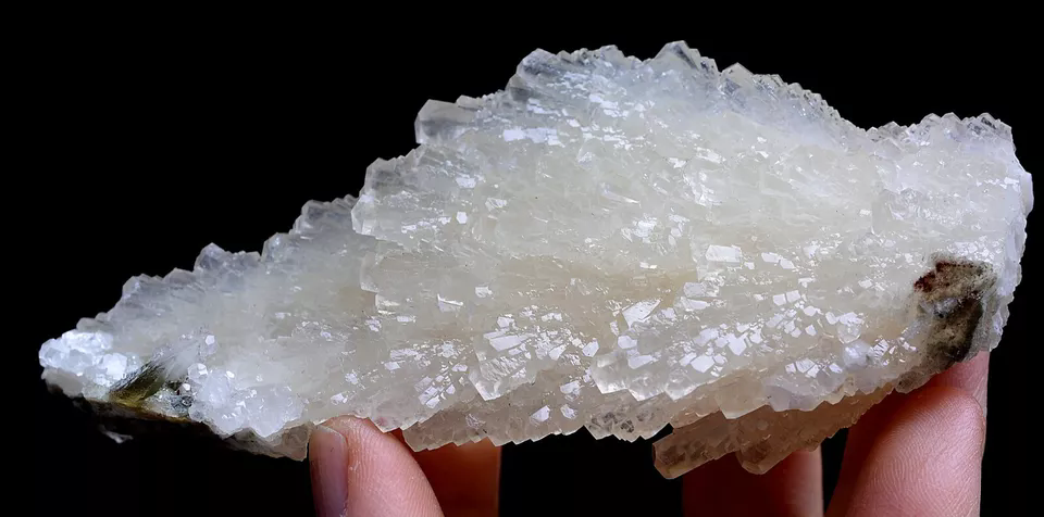 146.1g Natural Complete White Calcite “Angel Wings” Crystal Mineral Specimen