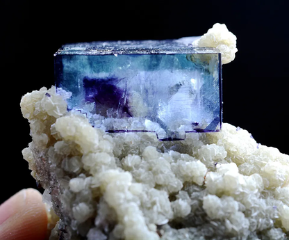 202g Natural Blue and White Porcelain Fluorite Mineral Specimen/YaoGang  Xian