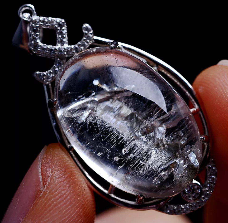 33.3ct NATURAL SILVER RUTILATED QUARTZ TITANIUM CRYSTAL SILVER INLAID  PENDANT