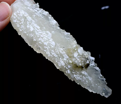 85g Natural “Angel Wings” White Calcite Green Crystal Mineral Specimen/  China