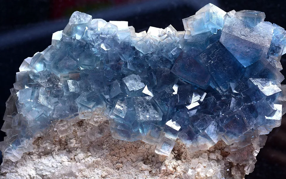 1303.g New Find Transparent Blue Cube Fluorite Crystal Cluster Mineral Specimen