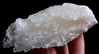 146.1g Natural Complete White Calcite “Angel Wings” Crystal Mineral Specimen