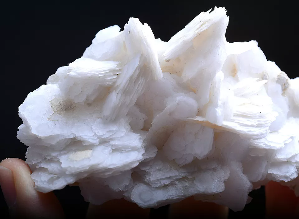 78.g New Find Natural Rare White Ladder-Like Calcite & Crystal Mineral Specimen