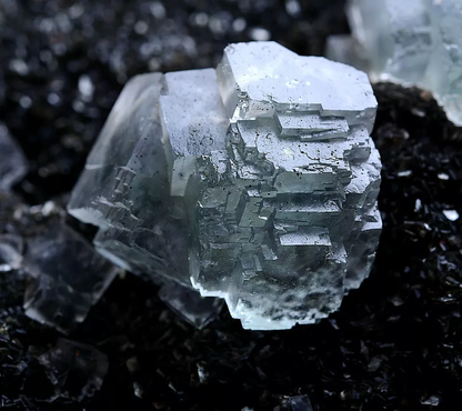 402.51g Natural Clear Green Cube Fluorite & Black Mica Mineral Specimen/China