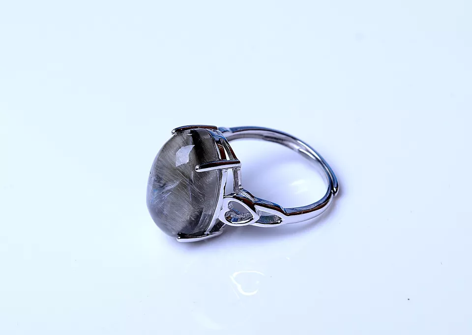 24.55ct Natural Silver Rutilated Quartz Titanium Crystal Adjustable Silver Ring