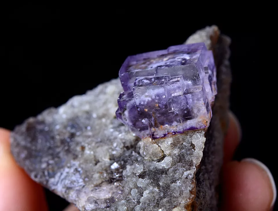 40.5g NEWLY DISCOVERED TRANSPARENT PURPLE FLUORITE MINERAL SAMPLES/Yaogang xian