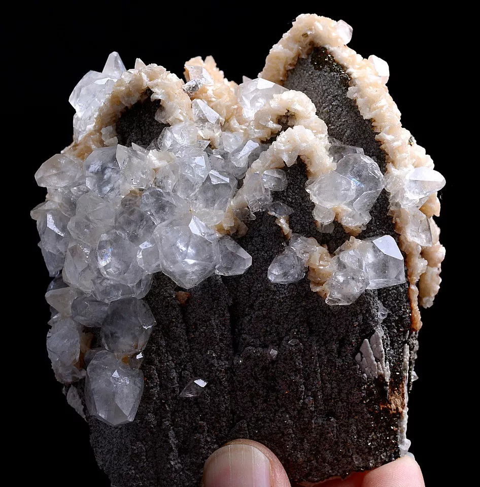 269.1g Natural Tower-Like Fluorescent Calcite Pyrite dolomite Mineral  Specimen