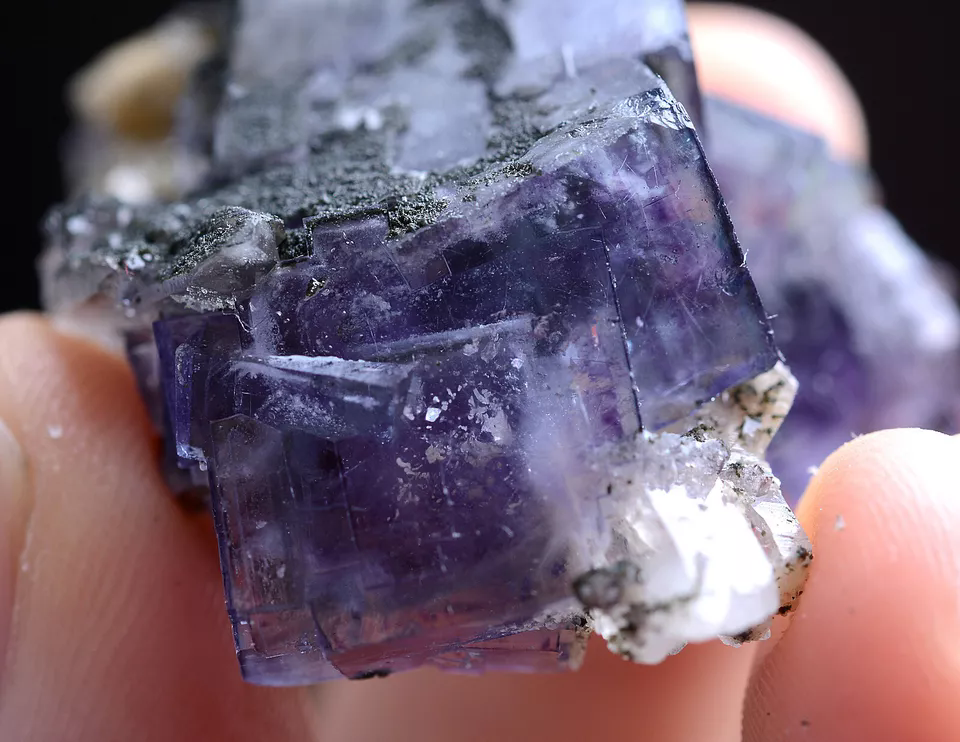 23g Natural Bismuthite Purple FLUORITE & Crystal Mineral Specimen/ Yaogangxian