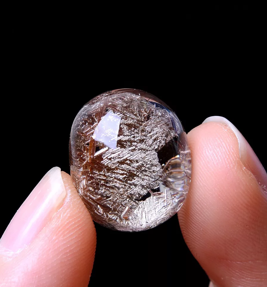 4.62g  Natural Gold Rutilated Quartz Crystal Woman Men Cure Powerful Pendant