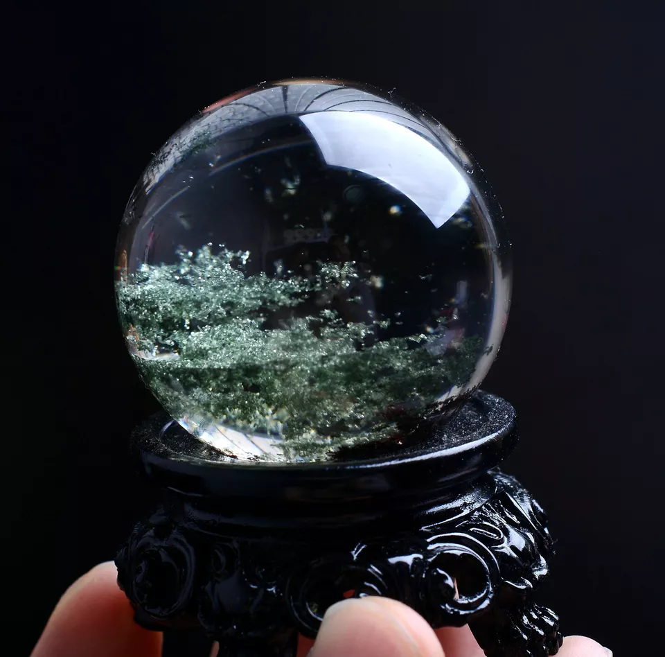 117g Natural Beauty Clear Green Phantom Ghost Quartz Crystal Healing Ball