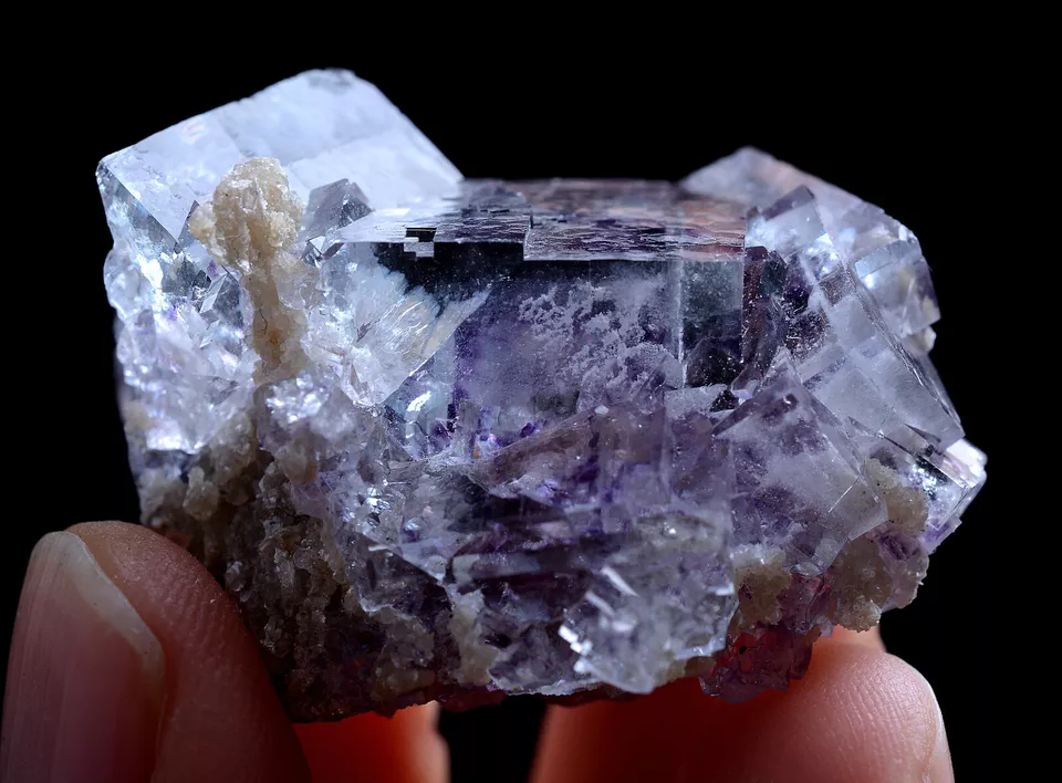 22g Natural Phantom Window Purple Fluorite Mineral Specimen /Yaogangxian China