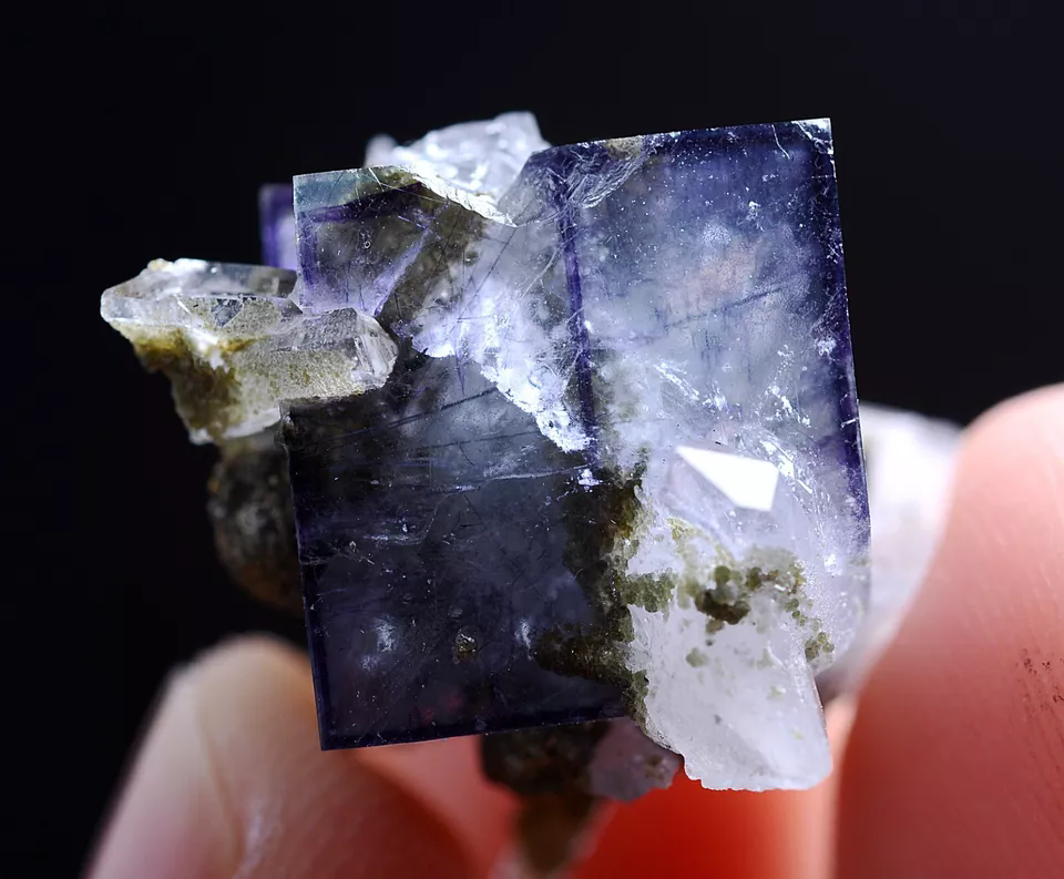 5.6gNatural Bismuthinite Purple FLUORITE & Pyrite Mineral Specimen/Yaogangxian