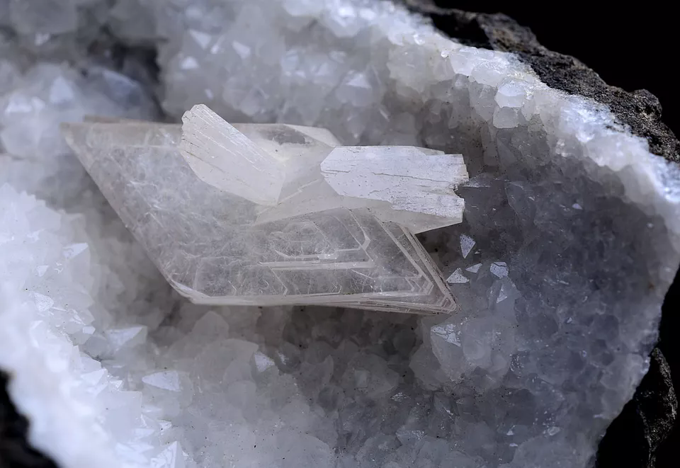 Newly Discovered White Apophyllite & CRYSTAL CLUSTER Mineral Specimen 655g