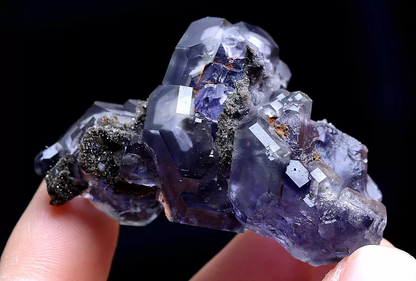 35.g COLLECTION NEWLY DISCOVERED RARE CUBE PURPLE FLUORITE MINERAL SAMPLES