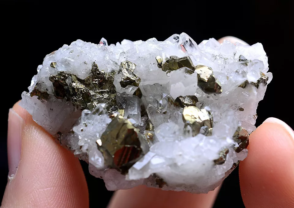 NEWLY DISCOVERED CRYSTAL CLUSTER & CHALCOPYRITE SYMBIOTIC MINERAL SAMPLES 22g