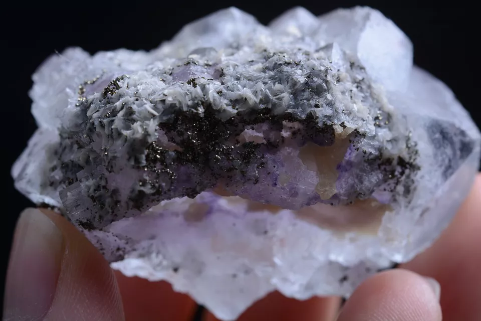 69.5g Natural Purple Fluorite & Wolframite Mineral Specimen/Yaogangxian  China