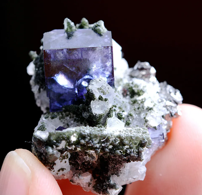 10.6gNatural Purple Fluorite arsenopyrite Crystal Mineral Specimen /Yaogangxian