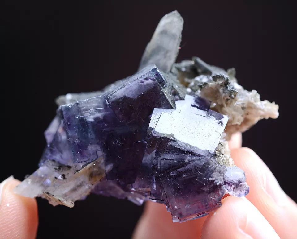 23g Natural Bismuthite Purple FLUORITE & Crystal Mineral Specimen/ Yaogangxian