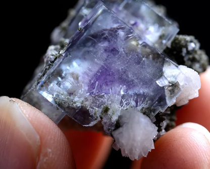 17g Natural Phantom Window Purple Fluorite Calcite Mineral Specimen/Yaogangxian