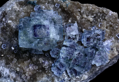 248g Natural RARE CLEAR BLUE FLUORITE MINERAL SAMPLES/ YaoGangXian China