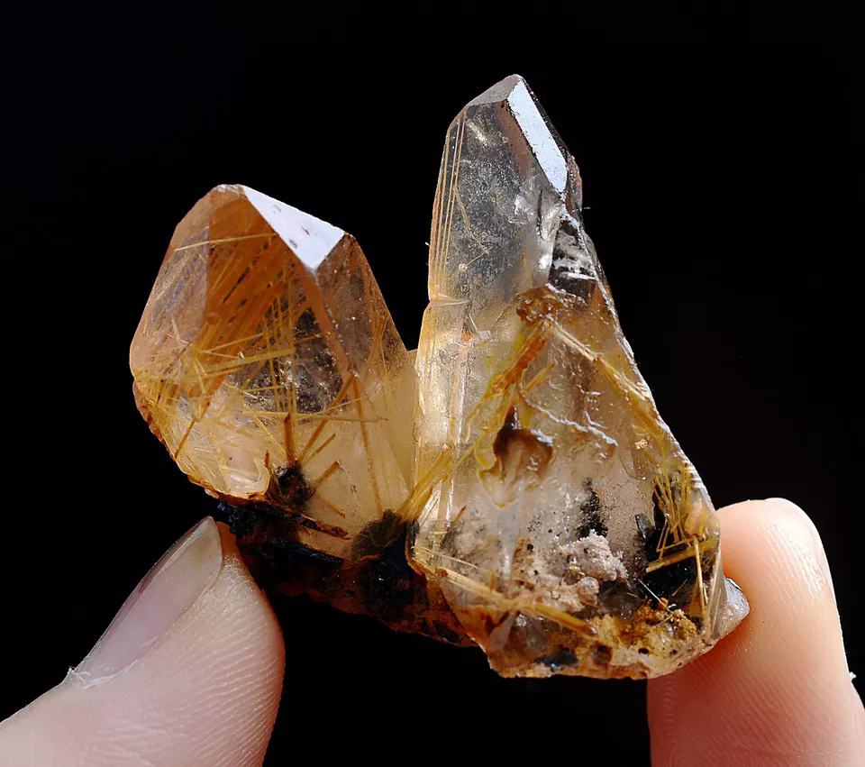 24gNatural Transparent Gold Rutilated Skeletal Quartz Crystal Mineral Specimens