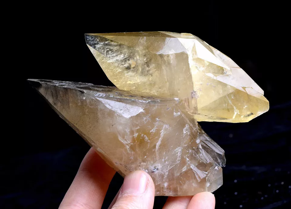 313g Natural Perfect Dipyramidal Yellow Calcite CLUSTER Mineral Specimen/ China