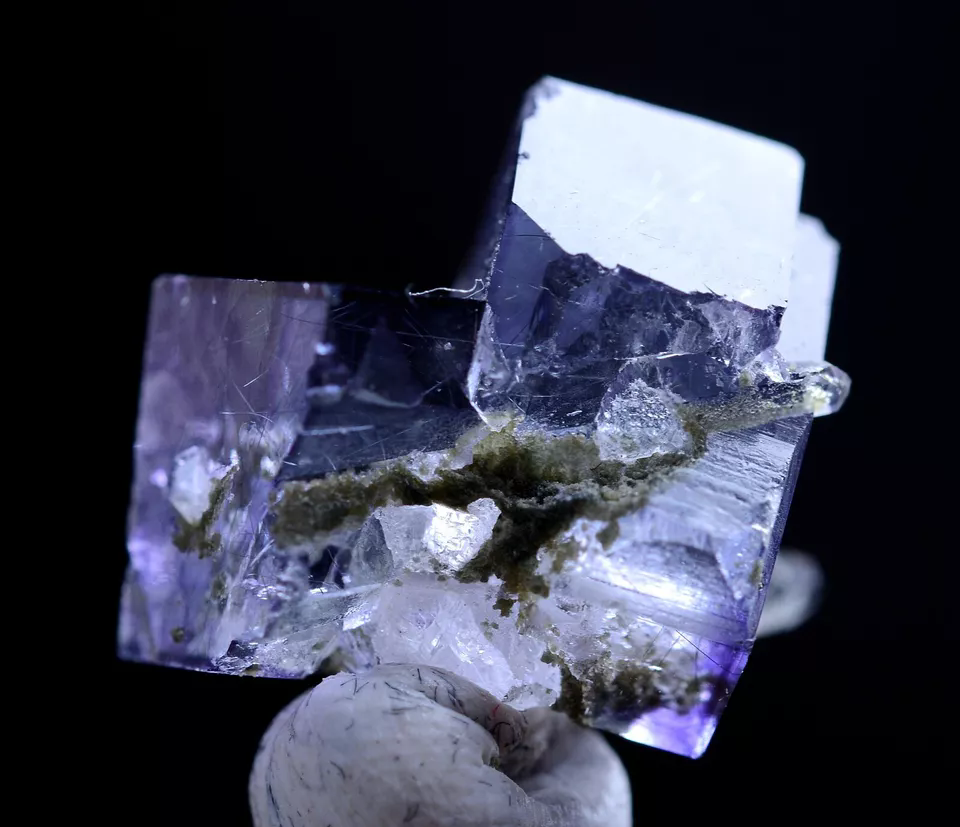 3.5gNatural Bismuthinite Purple FLUORITE  Crystal Mineral Specimen/ Yaogangxian