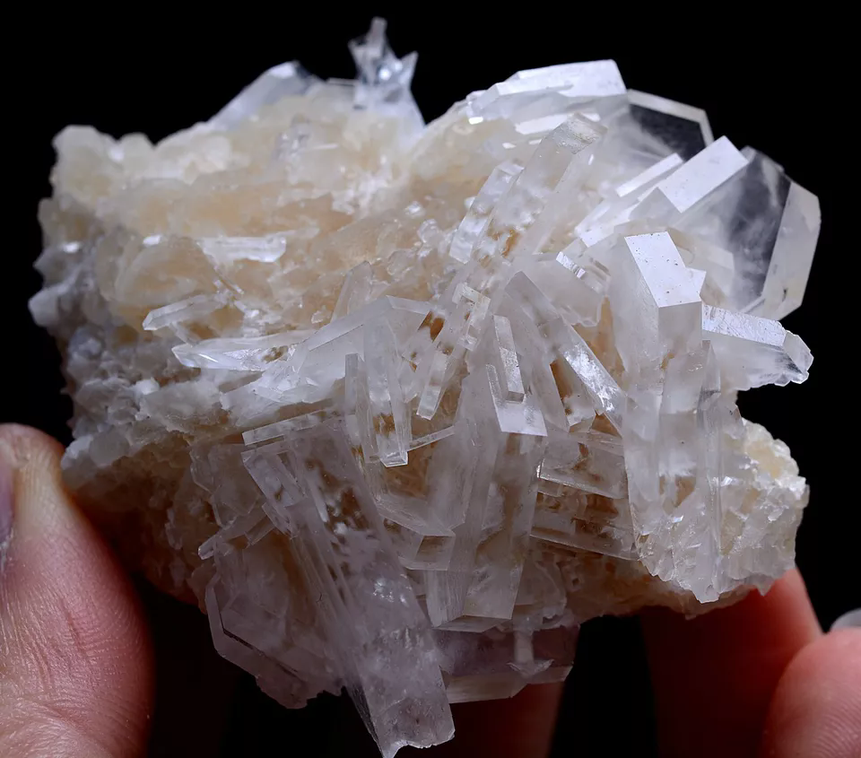 98g Natural New Varieties Fluorescent Hexagon Calcite Mineral Specimen /China