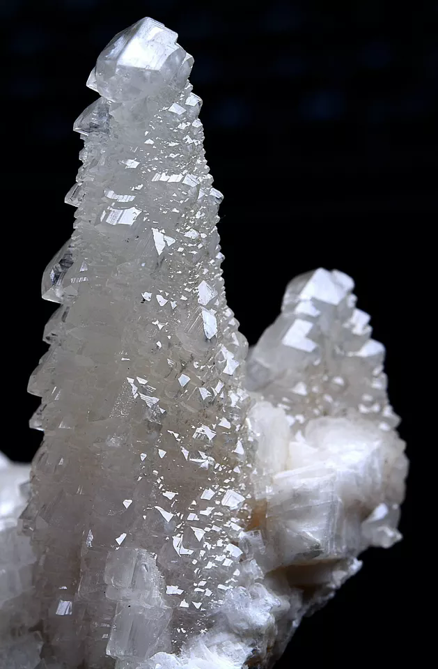 1458g New Varieties Natural Complete Tower-Like Calcite Mineral Specimen/China