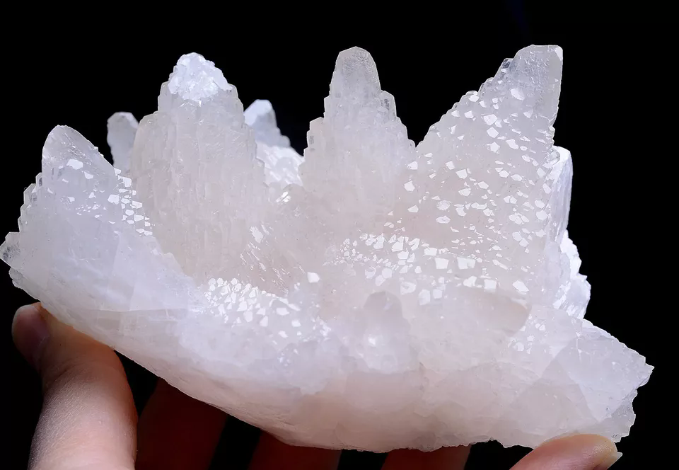 655g  Natural Calcite Pink Fluorescent Tower-Like Crystal Mineral Specimen