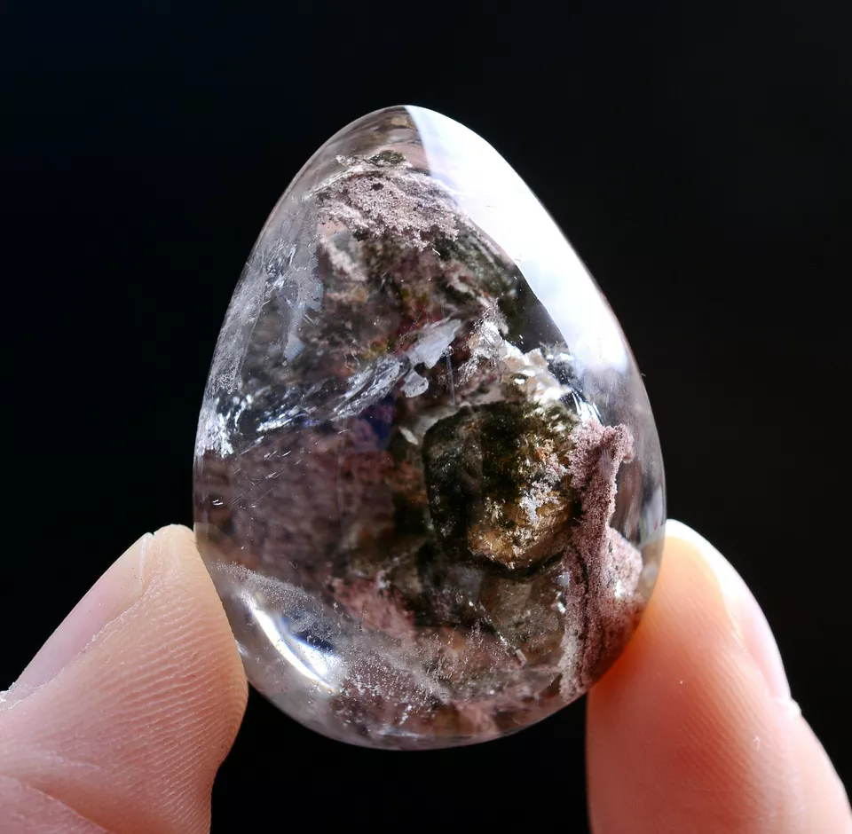 23gNatural Clear Red Ghost Phantom Quartz Crystal Men And Women Pendant Healing