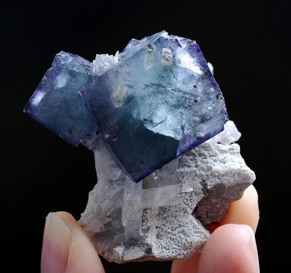 33.0g Natural Bismuthinite Purple FLUORITE Crystal Mineral Specimen/Yaogangxian