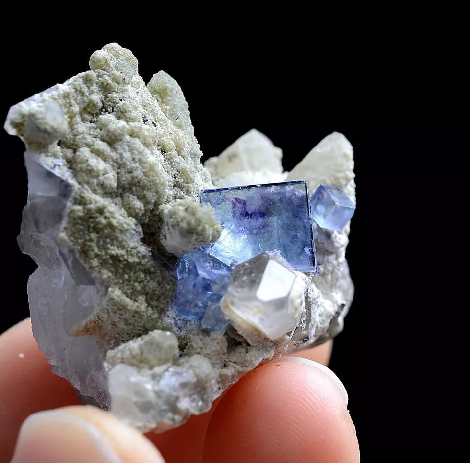 28g Natural Blue And White Porcelain Purple Fluorite Crystal Mineral Specimen