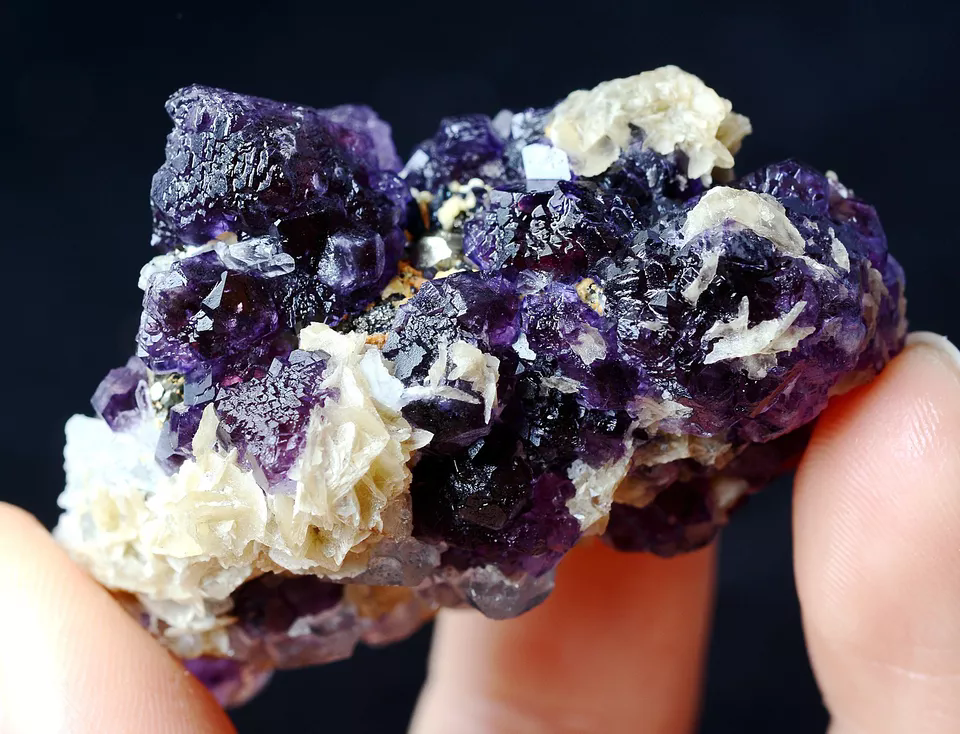 61g RARE PURPLE FLUORITE & CRYSTAL CALCITE MINERAL SPECIMEN /Inner Mongolia