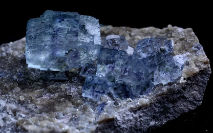 248g Natural RARE CLEAR BLUE FLUORITE MINERAL SAMPLES/ YaoGangXian China