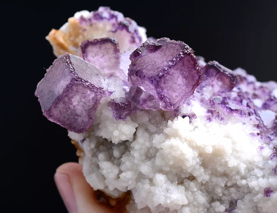 241.g Natural Two-Dimensional Code Purple Fluorite Mineral Specimen/Guizhou