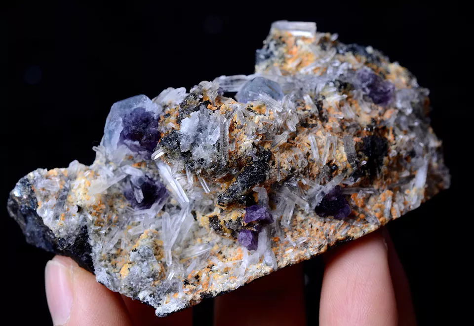 139g Inner Mongolia NEWLY DISCOVERED PURPLE FLUORITE & CRYSTAL MINERAL SPECIMEN