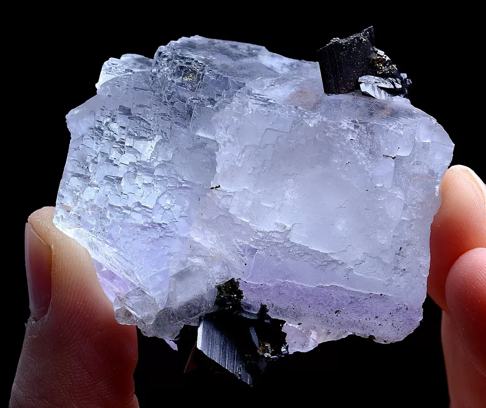 Yao Gang Xian Transparent PURPLE FLUORITE & WOLFRAMITE MINERAL SPECIMEN 88g