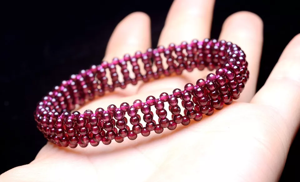 Genuine Natural Wine Red  Garnet Crystal Round Beads Woman Bracelet Gift 15.94g