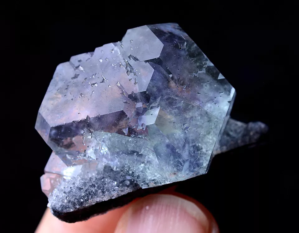 20.54g China / Newly DISCOVERED RARE PURPLE FLUORITE CRYSTAL MINERAL SPECIMEN