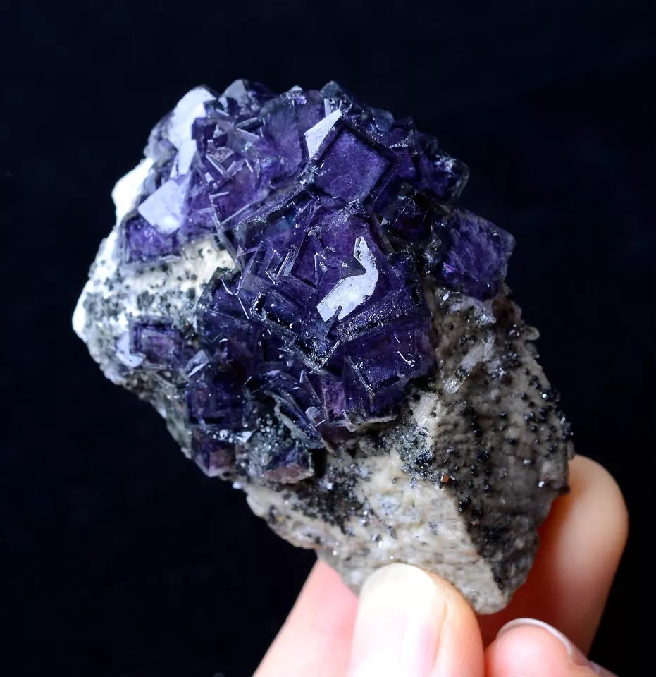 103g BEAUTY TRANSPARENT GEM LEVEL PURPLE FLUORITE CRYSTAL MINERAL SPECIMEN